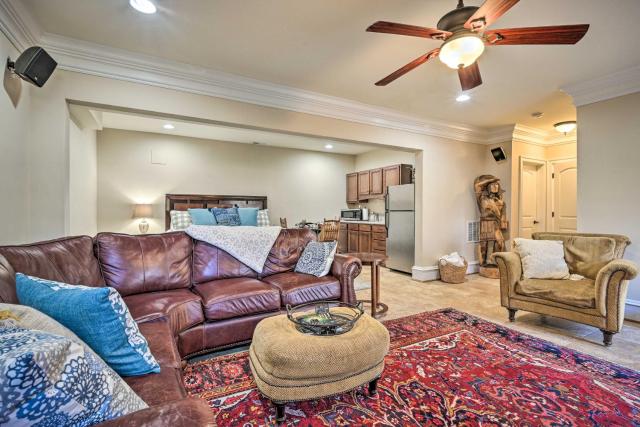 Boonsboro Studio w/ Wood-Burning Fire Pit!
