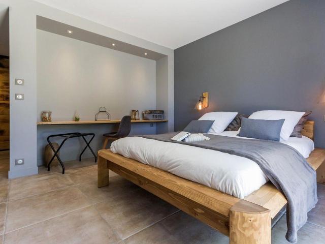 Villa Contemporaine avec Spa, Sauna, Piscine et Île Privative près de Nantes - FR-1-306-866