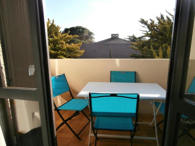 Appartement Rénové avec Balcon, Proche Plage et Marché – 4 Pers, Calme & Confort à Seignosse - FR-1-239-460