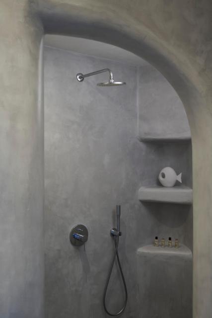 Apanemo Hotel & Suites