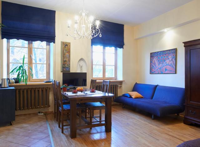Regina House- sv. Mikalojaus 13