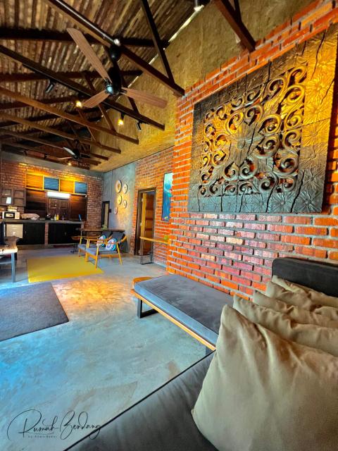 Classic Traditional Villa with Breathtaking View Pool WIFI
