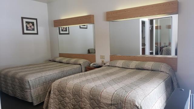Calabogie Motor Inn
