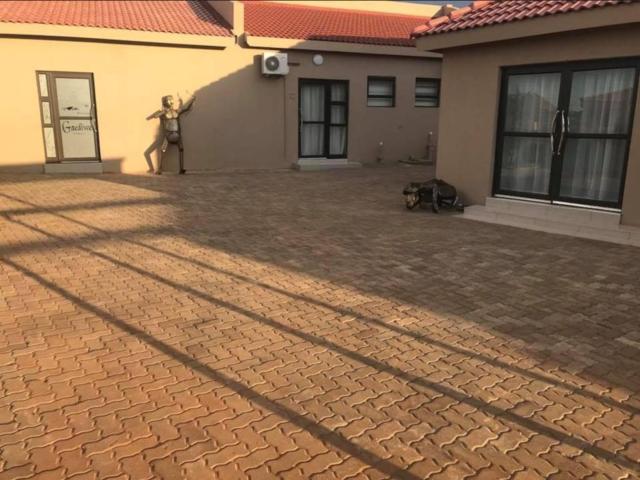 Gaediwe Guesthouse
