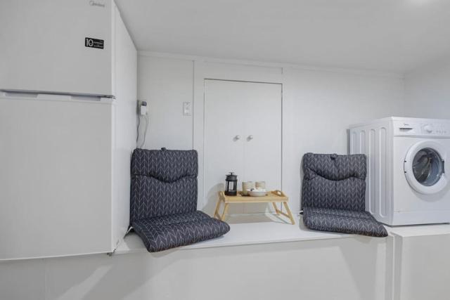 The Nifty Nook Studio with Parking and Wi-fi