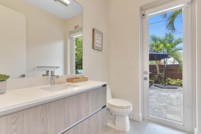Your Dream Home in Coral Ridge