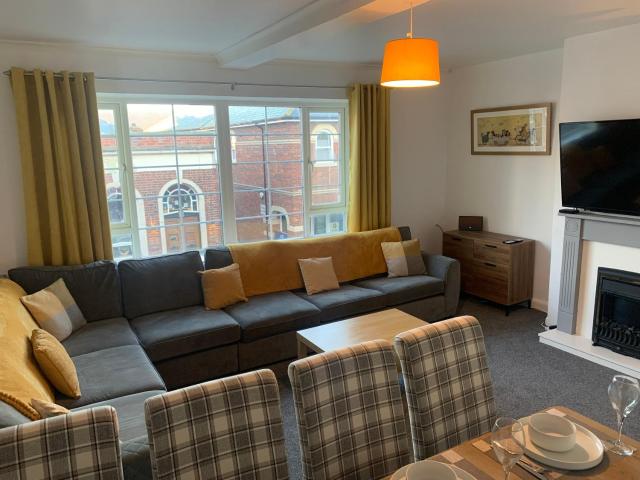 Banks View, Spacious modern apartment in Filey.