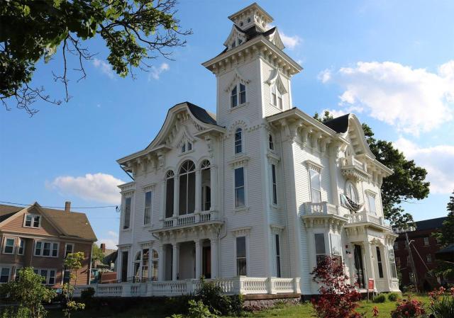 The Wedding Cake House