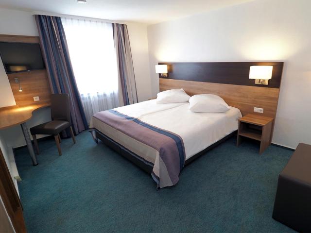 Hotel Goldener Hirsch Mosbach