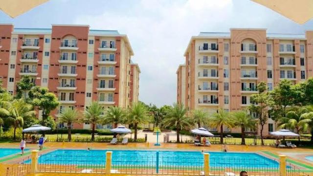 CHATEAU ELYSEE A11 Near Sm Mall and Airport