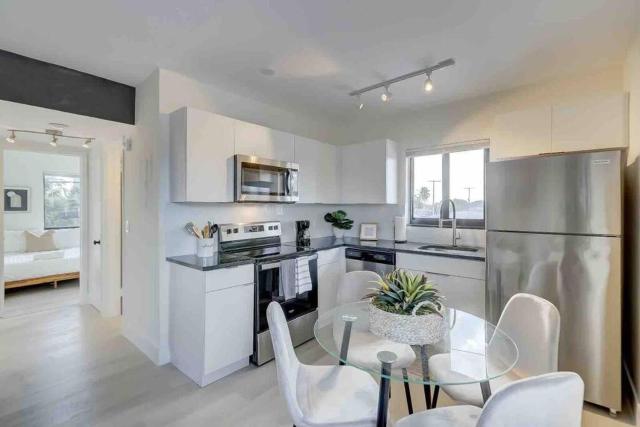 Modern & Beachy-Rlx space for 6ppl