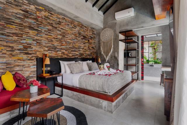 Vinna Villa Seminyak, Romantic Private Pool Villa