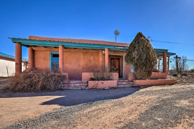 Santa Cruz Home w/ Mountain Views!