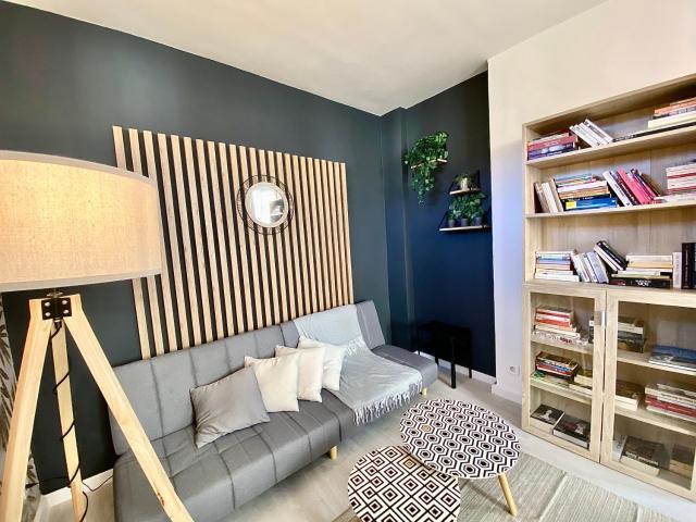 Lovely & cozy duplex heart of Nice with bathtub!