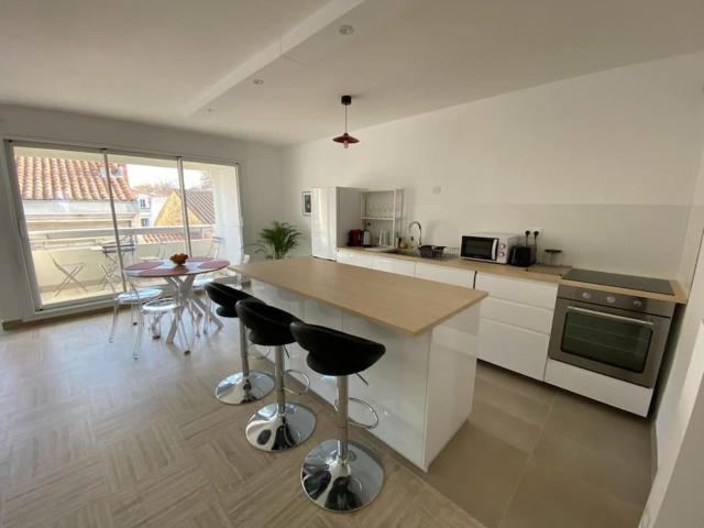 Splendide T3 haut standing avec parking privé - Maconciergerie34