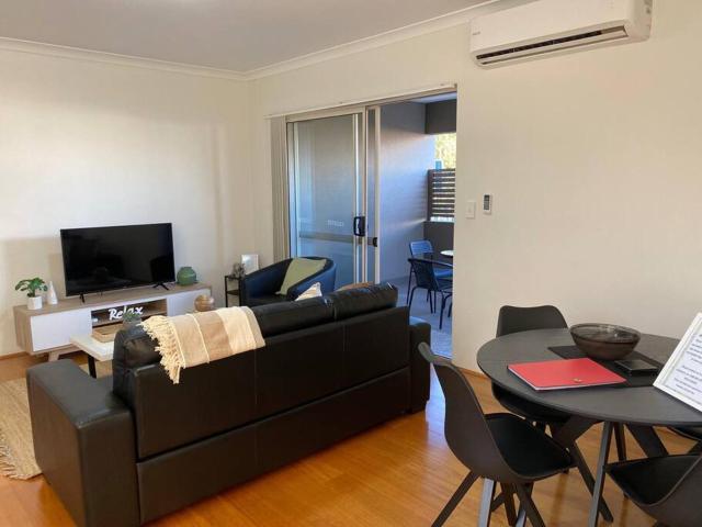 Smart Modern Close City/Airport WIFI/Park/Netflix