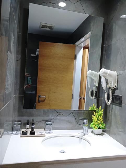 Hotel Suba Elite Vadodara