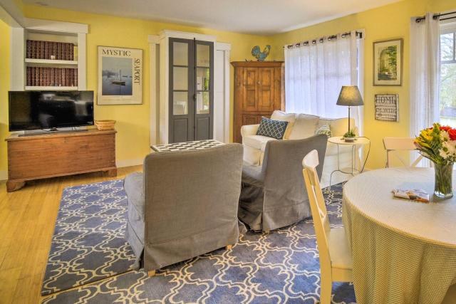 Bainbridge Island Abode < 1 Mi to Winslow!