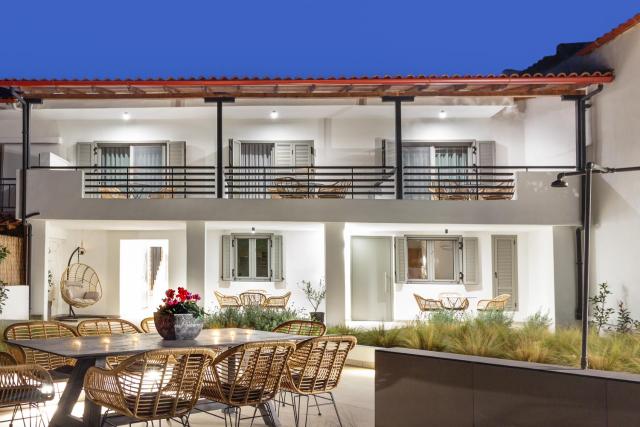 Araliki Suites