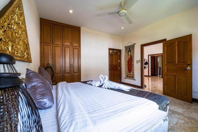 Cozy 3 Bedroom Pool Villa Close to Town - CV3L