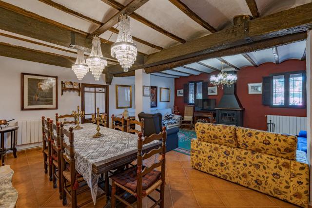 CASA RURAL VICENTA 1750 Alojamiento rural, capacidad hasta 30 personas