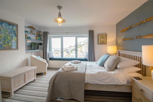 Cormorant- Sea View, Couples Retreat