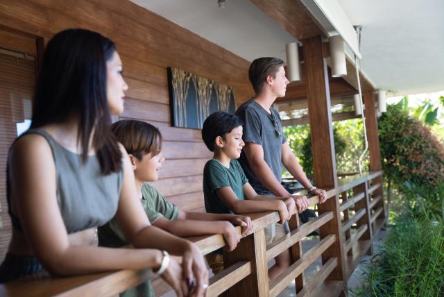 Villa Champa - Family Friendly Accessible villa inc Pool Fence and Car and Driver