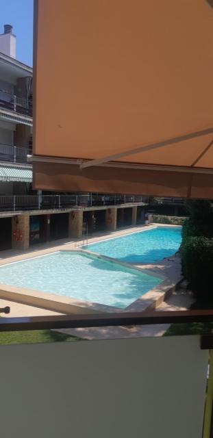 Apart.con piscina en Sitges zona residencial