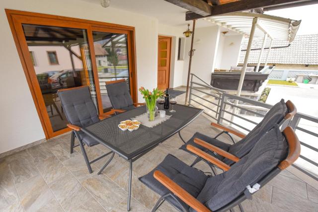 Holiday Home Toplica Natura with natural thermal Bath