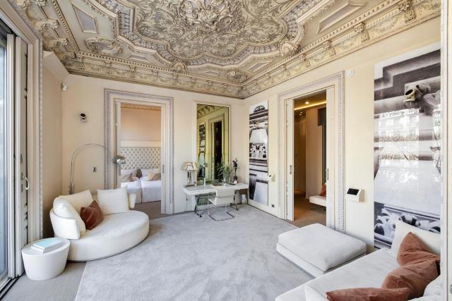 El Palauet Modernist Suites Barcelona