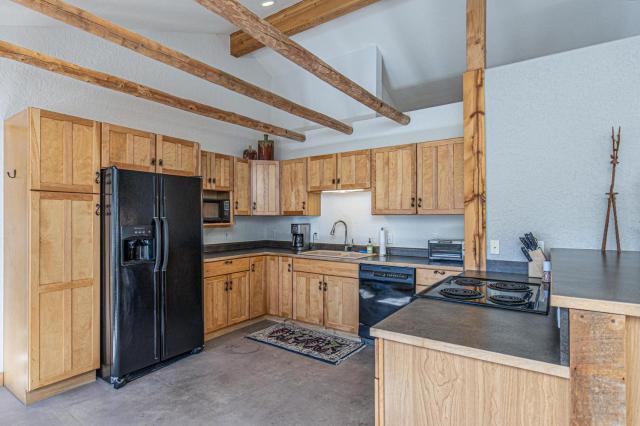3076 W Highway 160 - Guest House