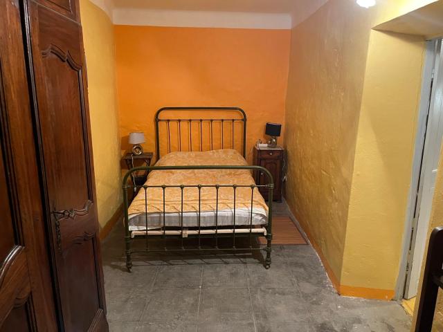 Logement atypique tout en pierre