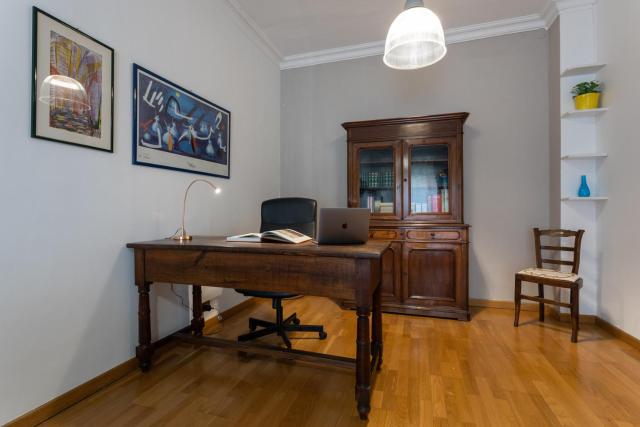 Casa Torricelli in zona Crocetta by Wonderful Italy
