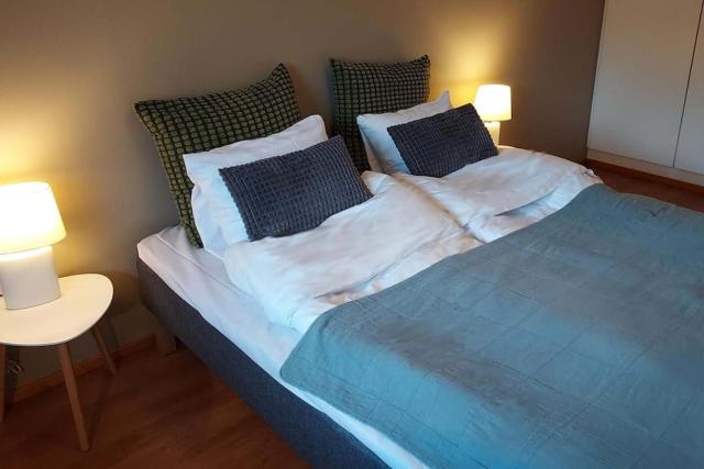 Cosy two rooms apartment in Helsinki with free parking