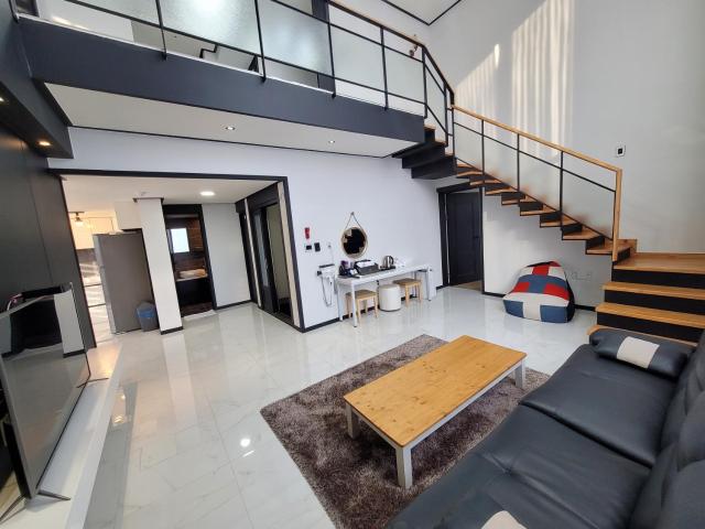 Yeosu Thestay Hostel