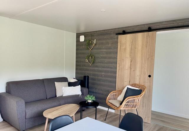Charming ecolodge in a quiet area, heated pool all year Charente-Maritime