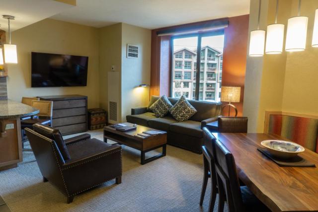 Studio Steps to Red Pine Gondola & Canyons Village Save 20% on 7 Nights!
