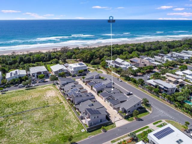 Sunfish Special - Beachside Townhouse by uHoliday