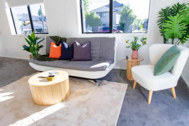 Gateway to Hagley park - 2 bed w/carpark