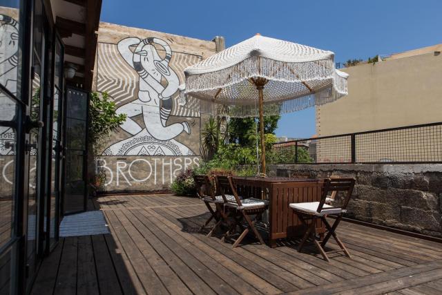 Vintage High Design Lofts l by Bookiz