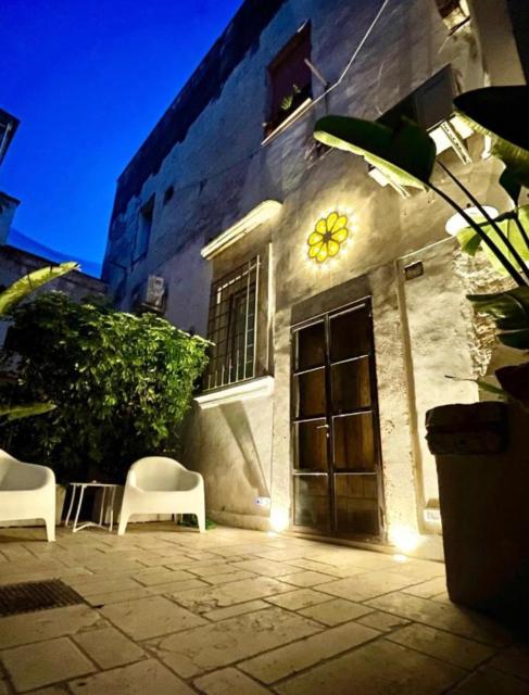 Casa Dahlia
