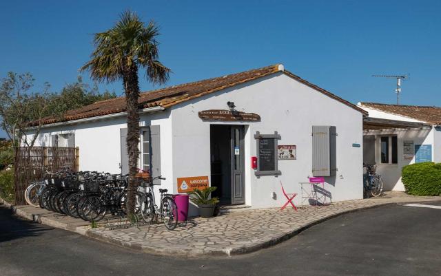 Camping Les Perouses