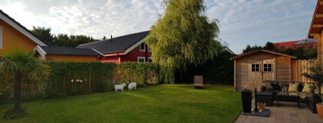 Villa Emilia - Gemütliches kinderfreundliches Blockhaus mit umzäuntem Garten