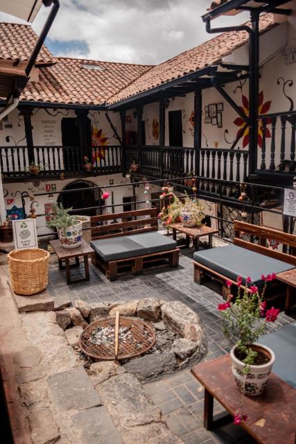 Intro Hostels Cusco