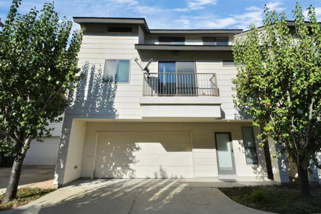 3BR/3.5BA Three Story East Downtown TownHouse with view