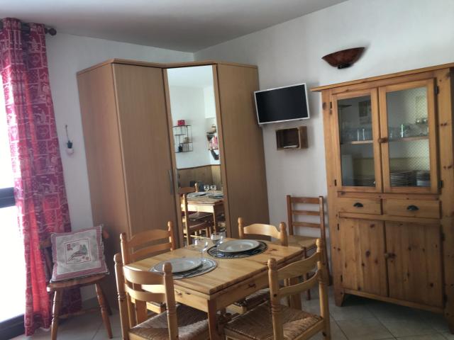 STUDIO SUR PISTES direct face rassemblement écoles de skis classé 3 Etoiles 4 Couchages COSY
