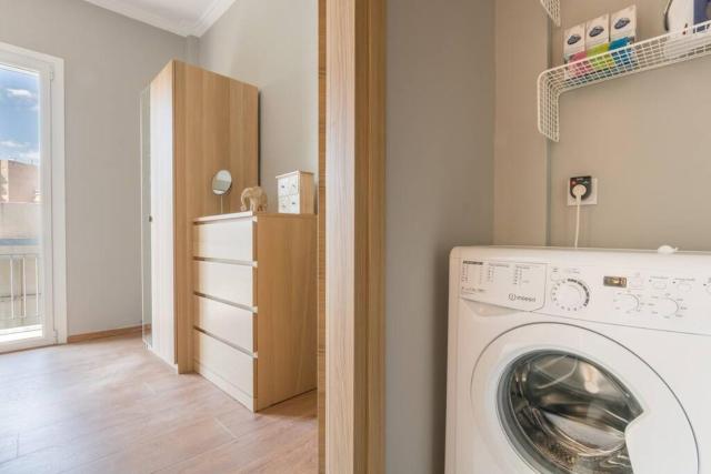 A modern and spacious flat in Gazi
