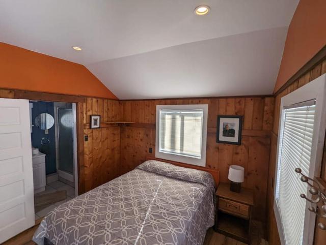 Stay Twin Lakes Cabin 2