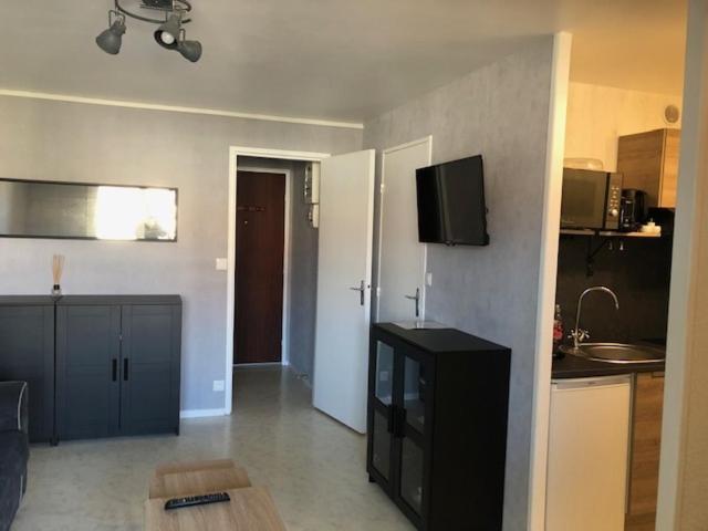 Appartement cosy proche plage, belle vue, loggia vitrée - FR-1-712-13