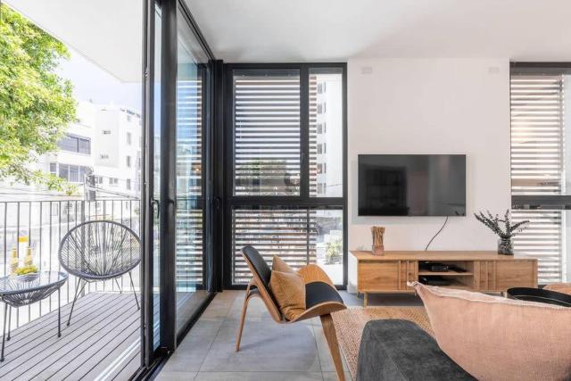 Gordon Beach by Five Stay